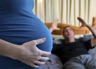 Влияние стресса на развитие плода на разных сроках при беременности: может ли плод замереть и как справиться с нервным напряжением Сильный стресс при беременности последствия для ребенка